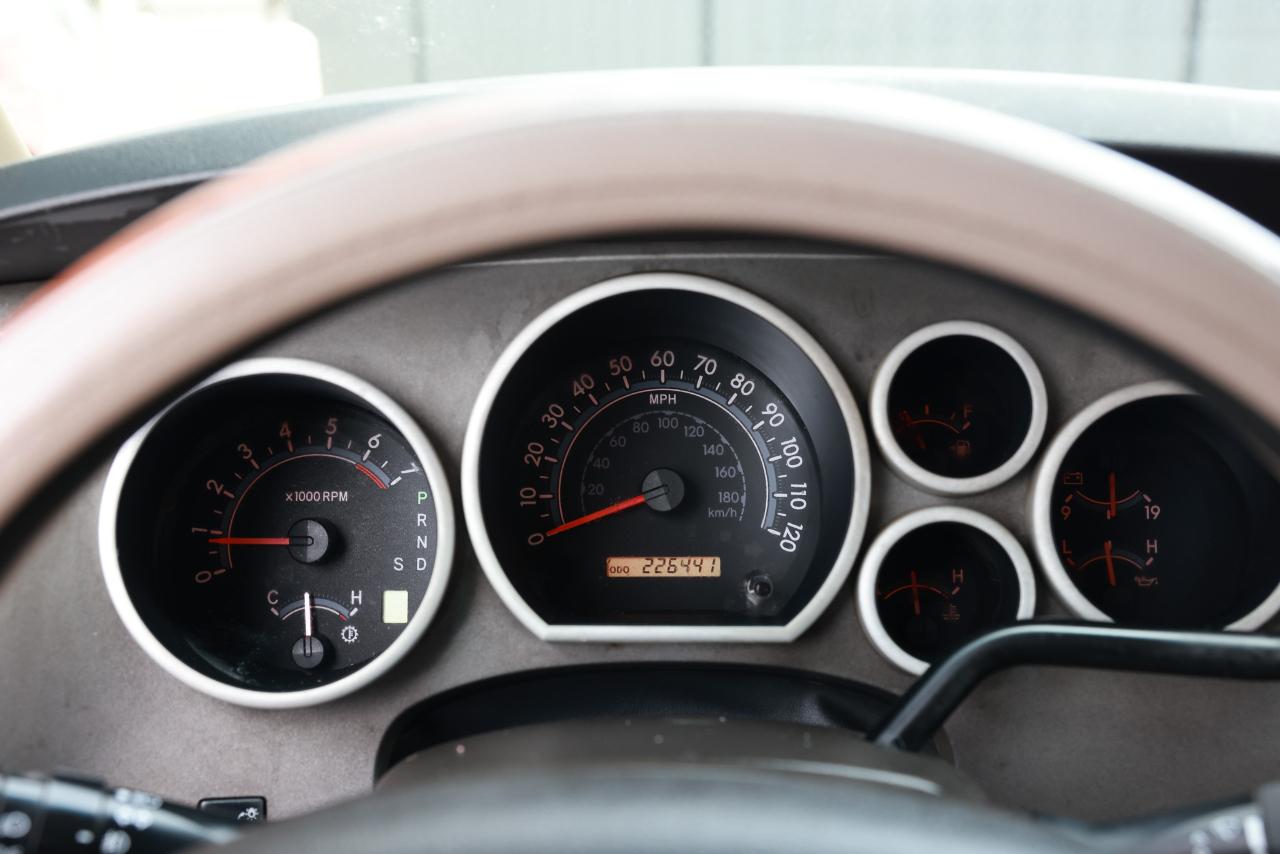 Toyota Tundra 2WD Truck  2010