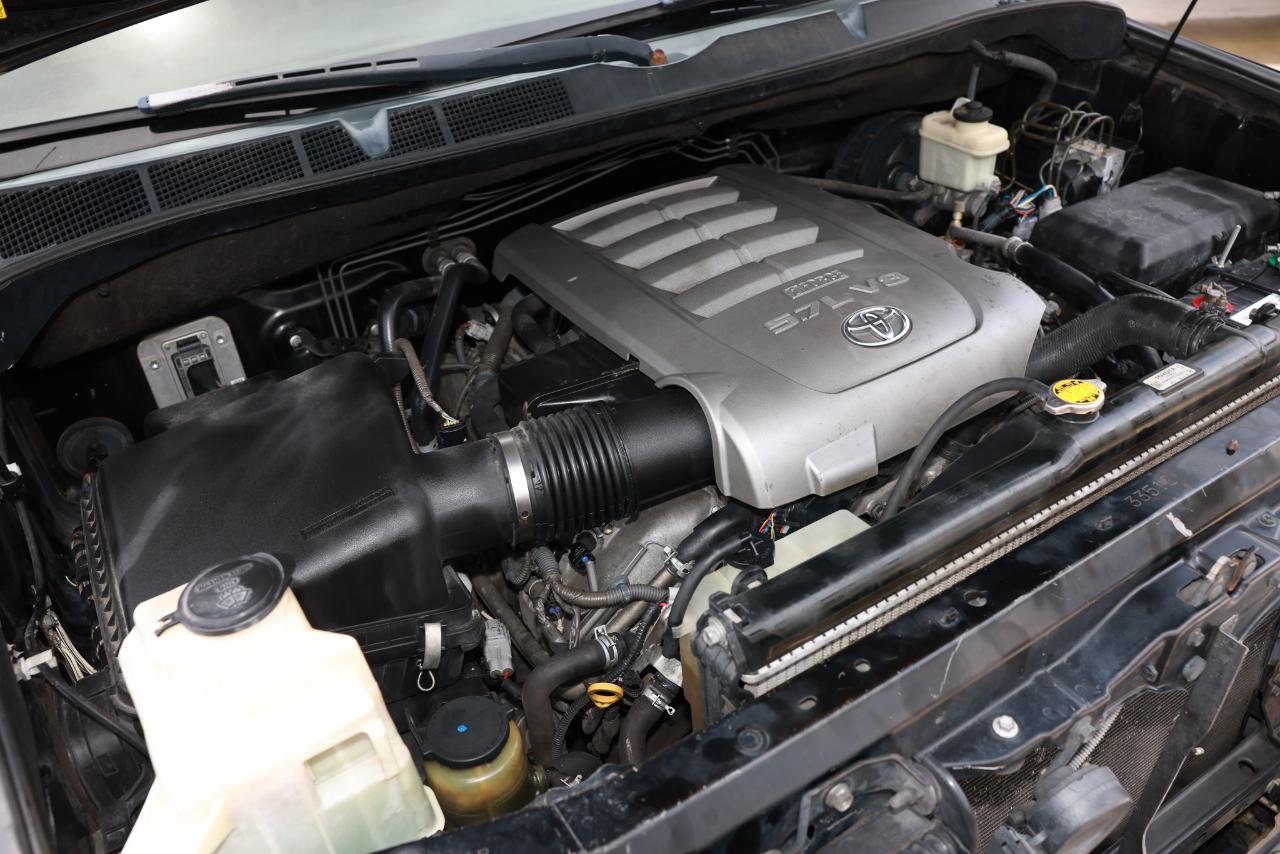 Toyota Tundra 2WD Truck  2010