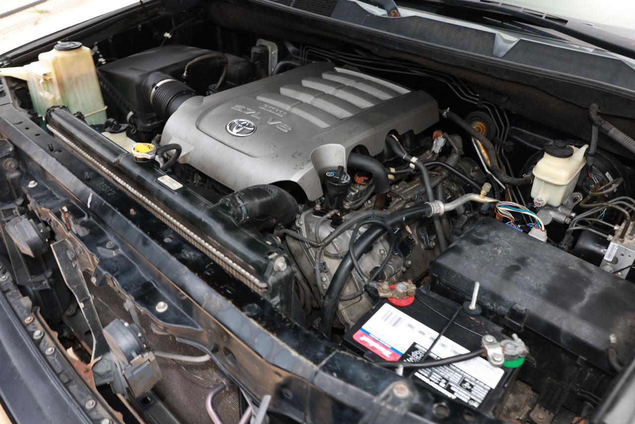 Toyota Tundra 2WD Truck  2010
