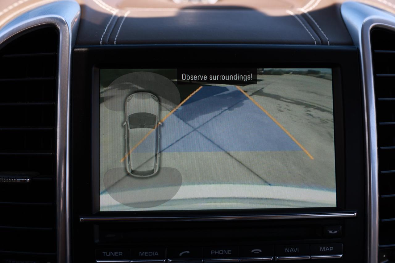Porsche Cayenne  2014