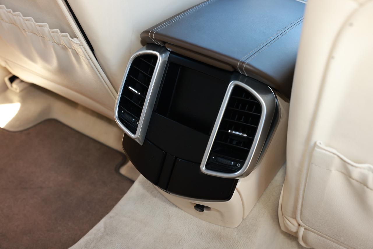 Porsche Cayenne  2014