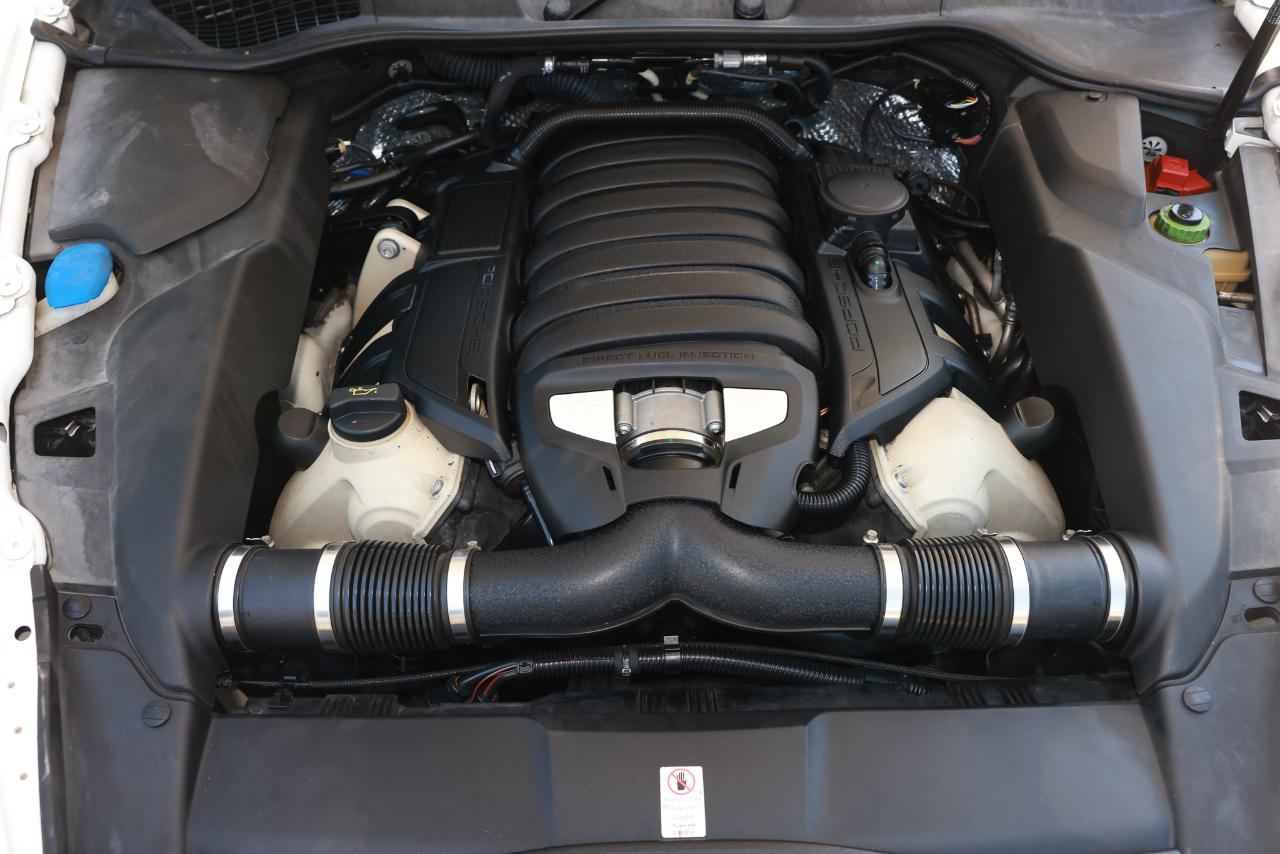 Porsche Cayenne  2014