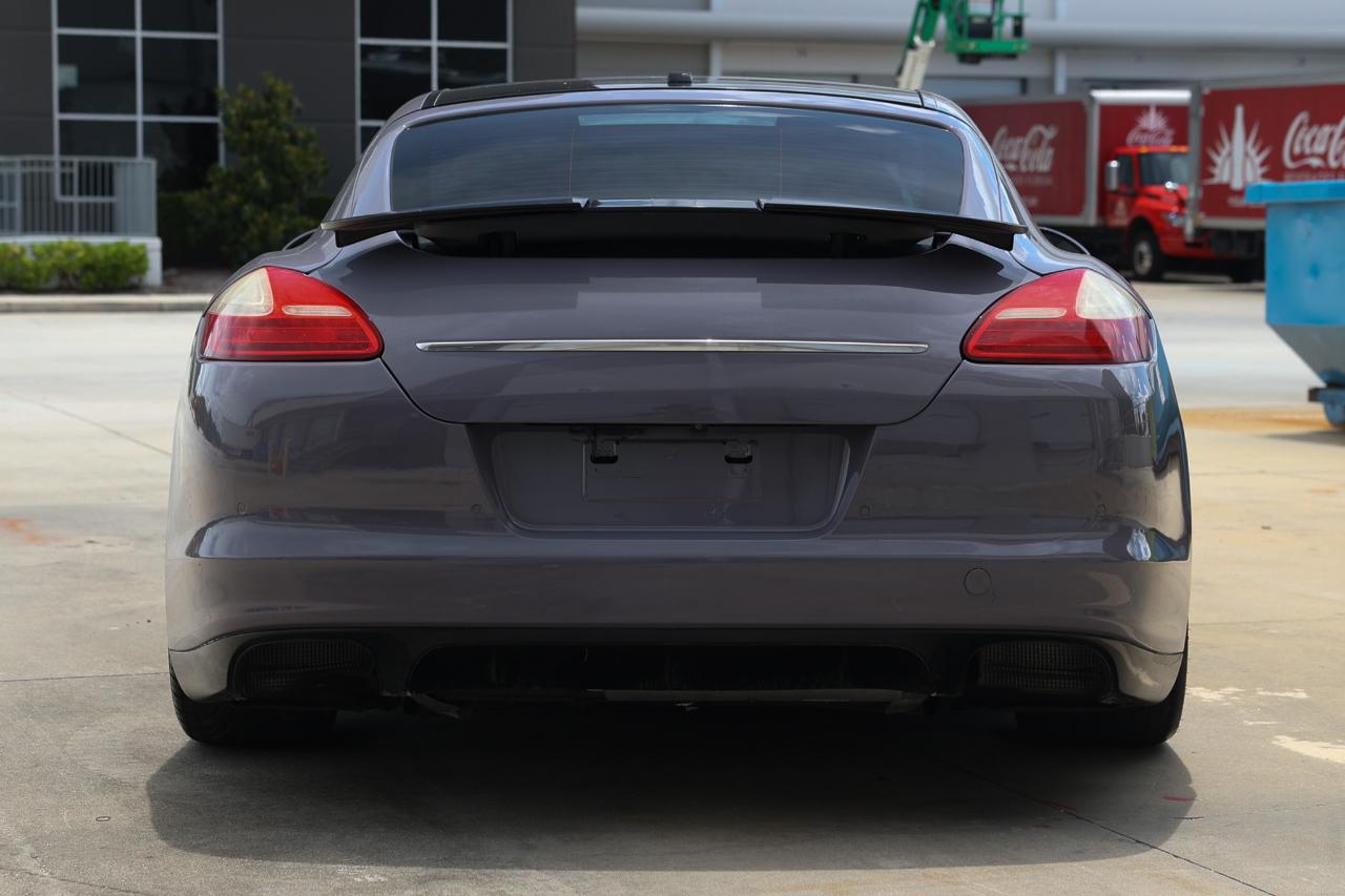 Porsche Panamera  2010