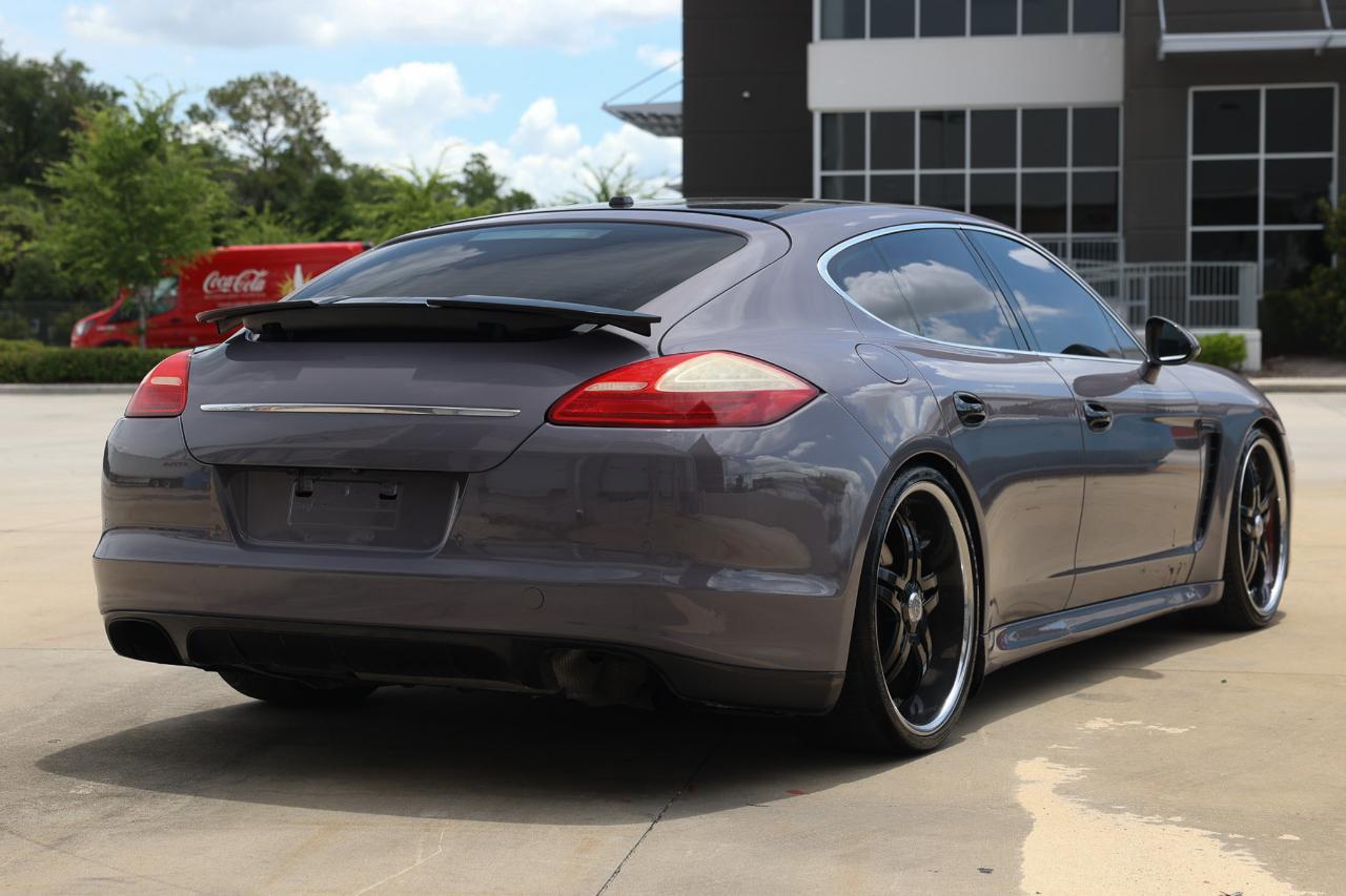 Porsche Panamera  2010