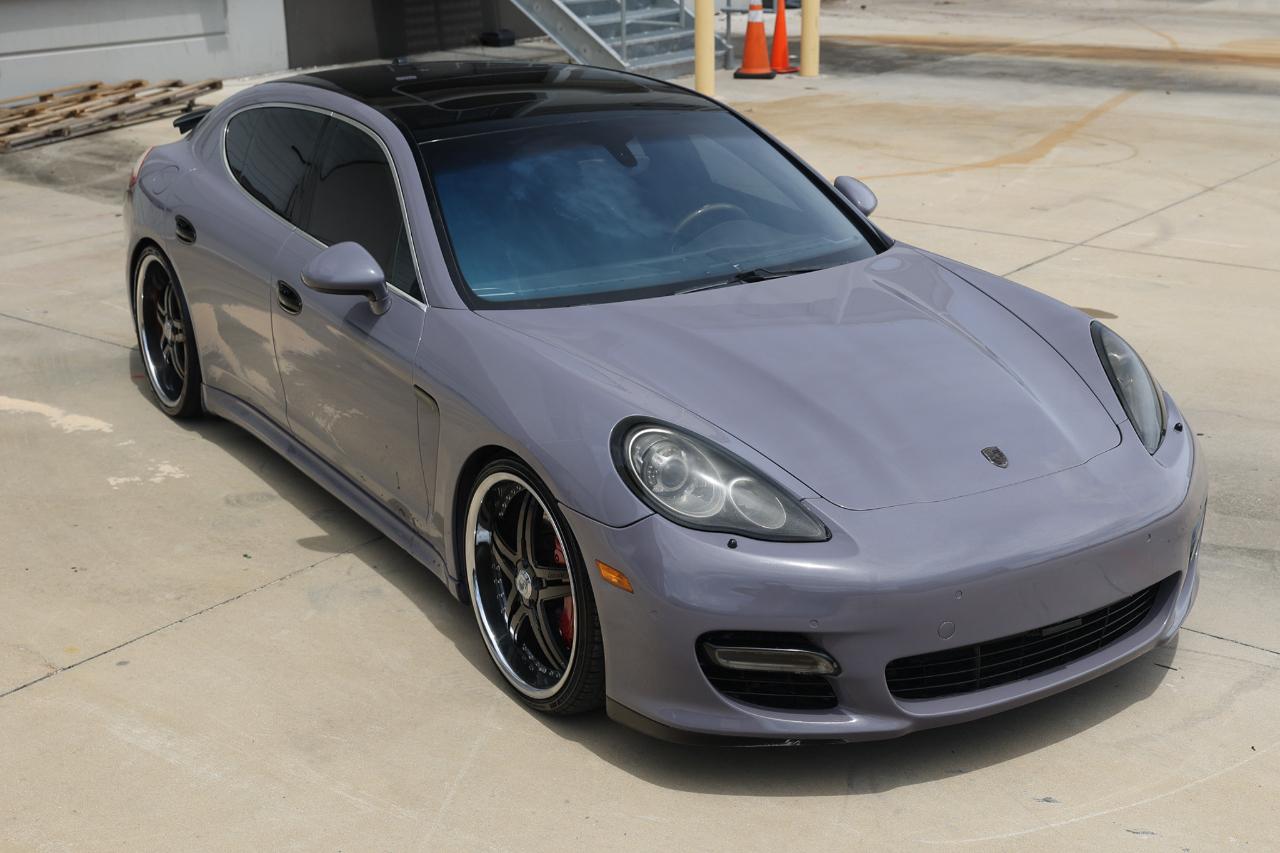 Porsche Panamera  2010