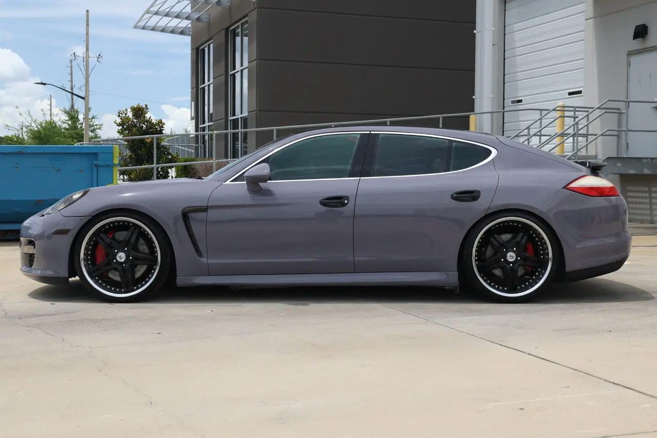 Porsche Panamera  2010