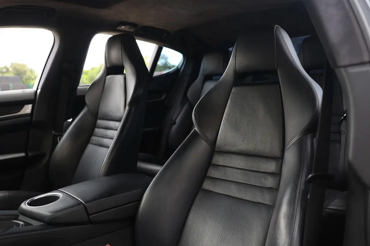 Porsche Panamera  2010