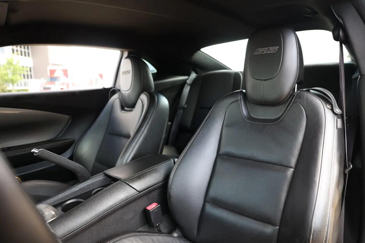 Chevrolet Camaro  2010