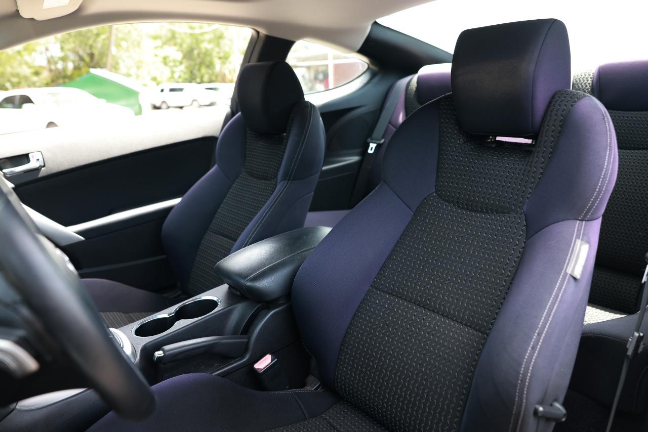 Hyundai Genesis  2010