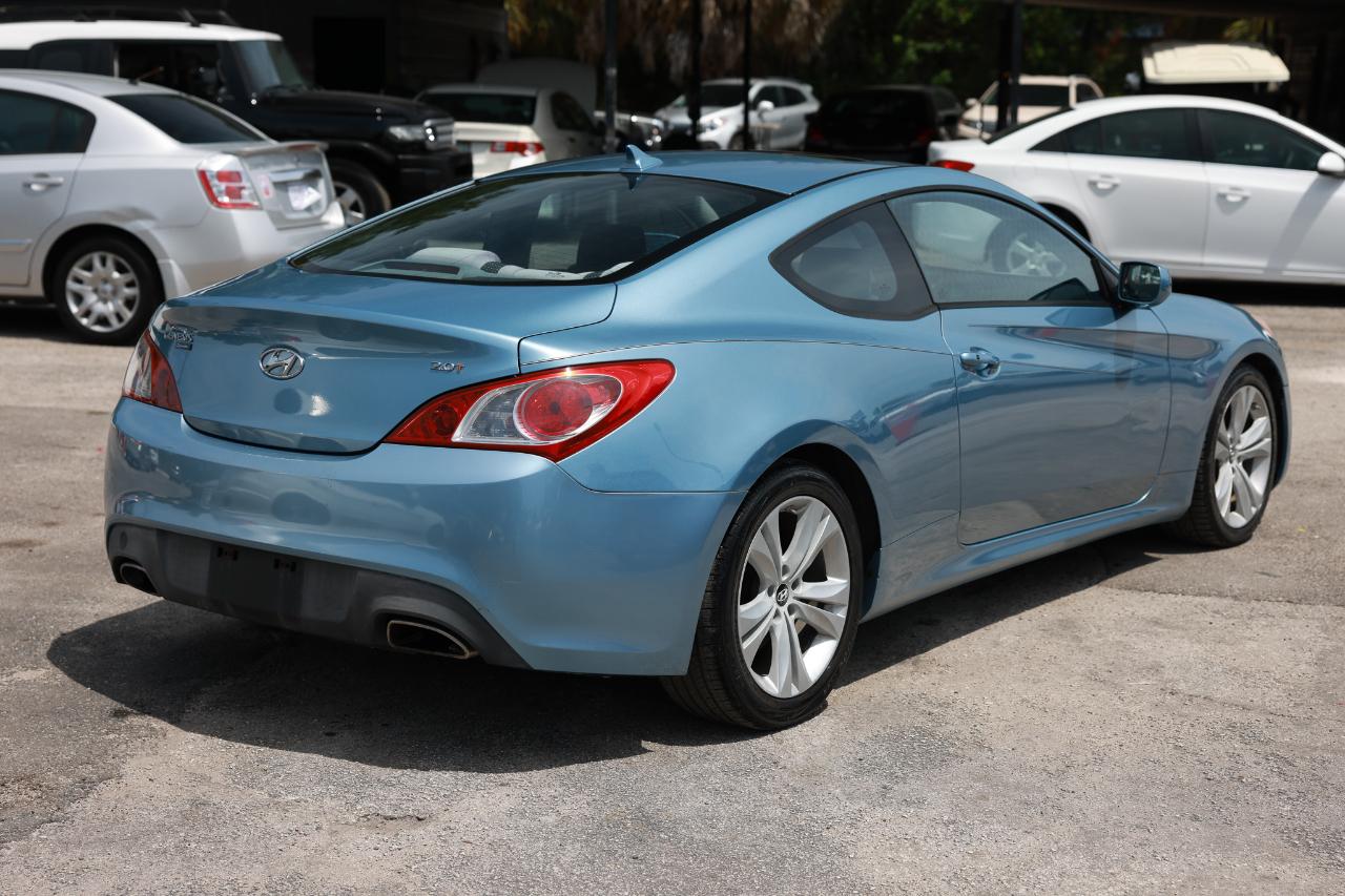 Hyundai Genesis  2010