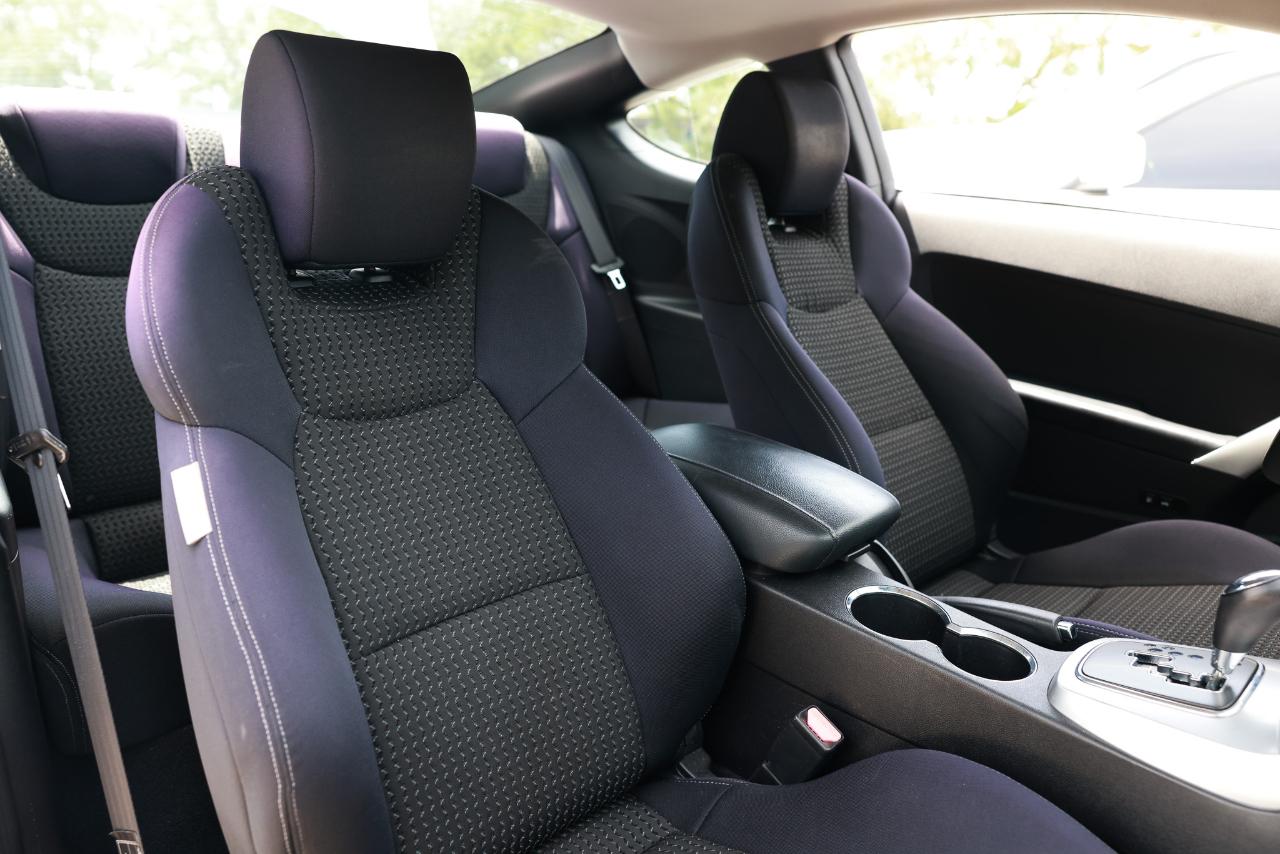 Hyundai Genesis  2010
