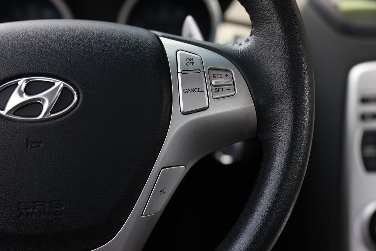 Hyundai Genesis  2010