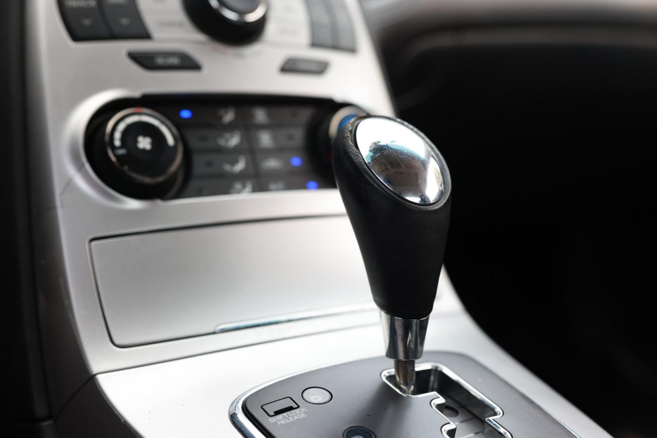 Hyundai Genesis  2010