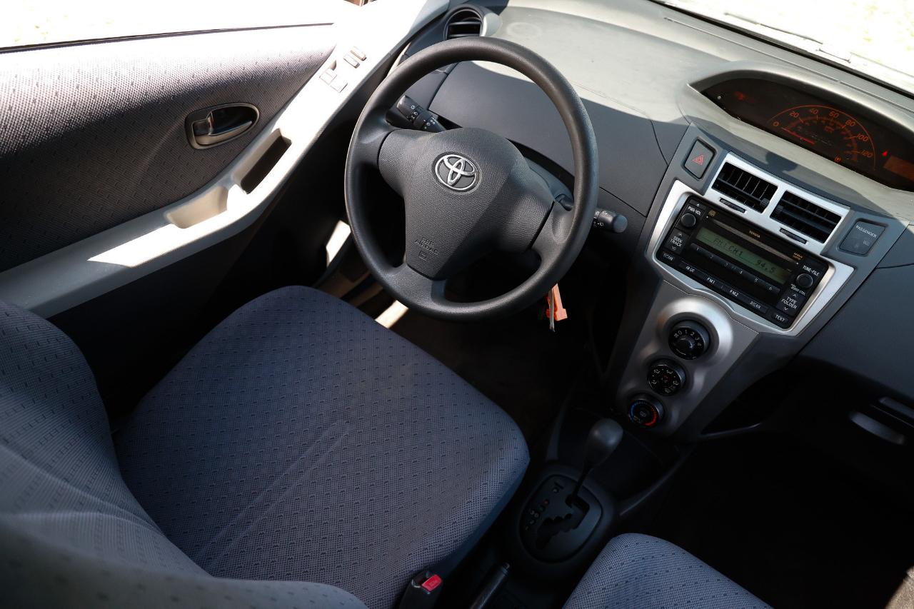 Toyota Yaris  2009