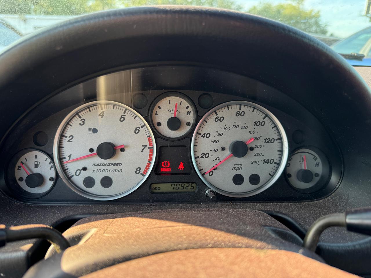 Mazda MX-5 Miata  2004