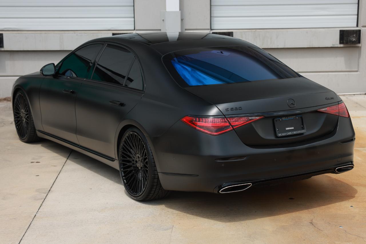 Mercedes-Benz S-Class  2022