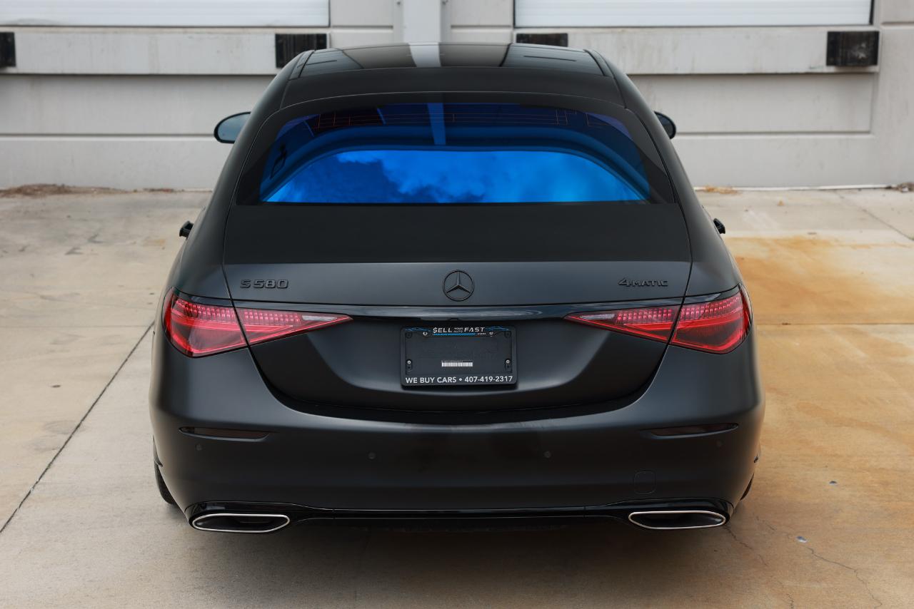 Mercedes-Benz S-Class  2022