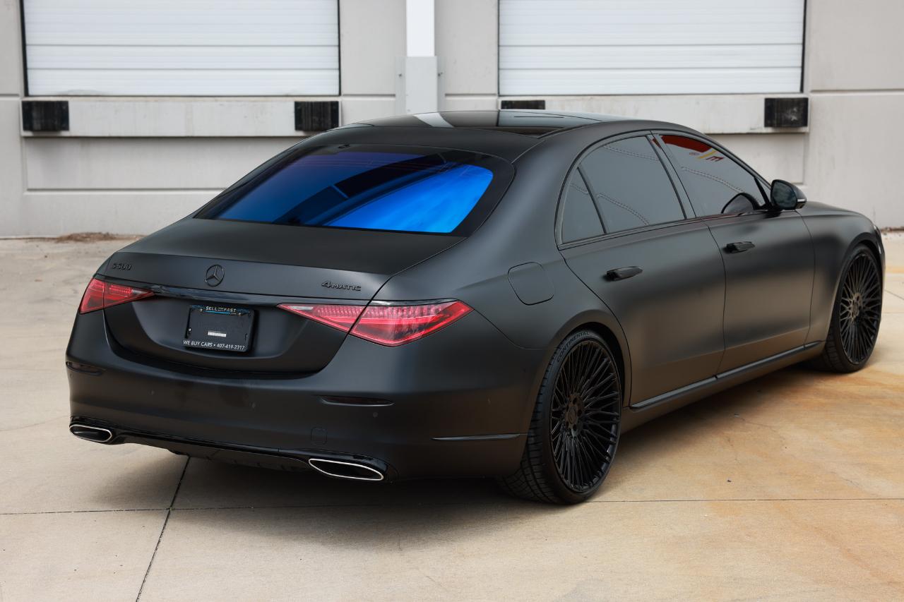 Mercedes-Benz S-Class  2022