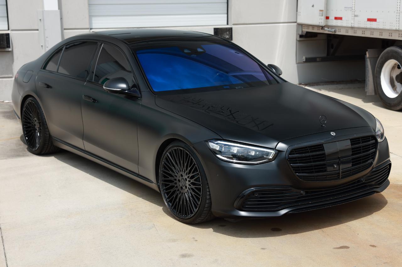 Mercedes-Benz S-Class  2022