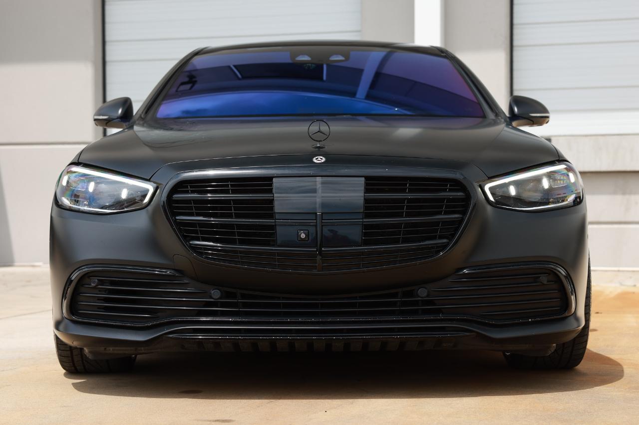 Mercedes-Benz S-Class  2022