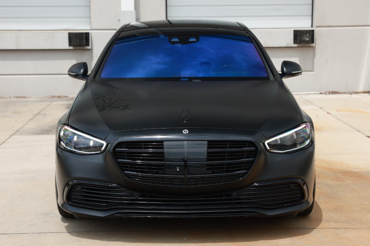 Mercedes-Benz S-Class  2022