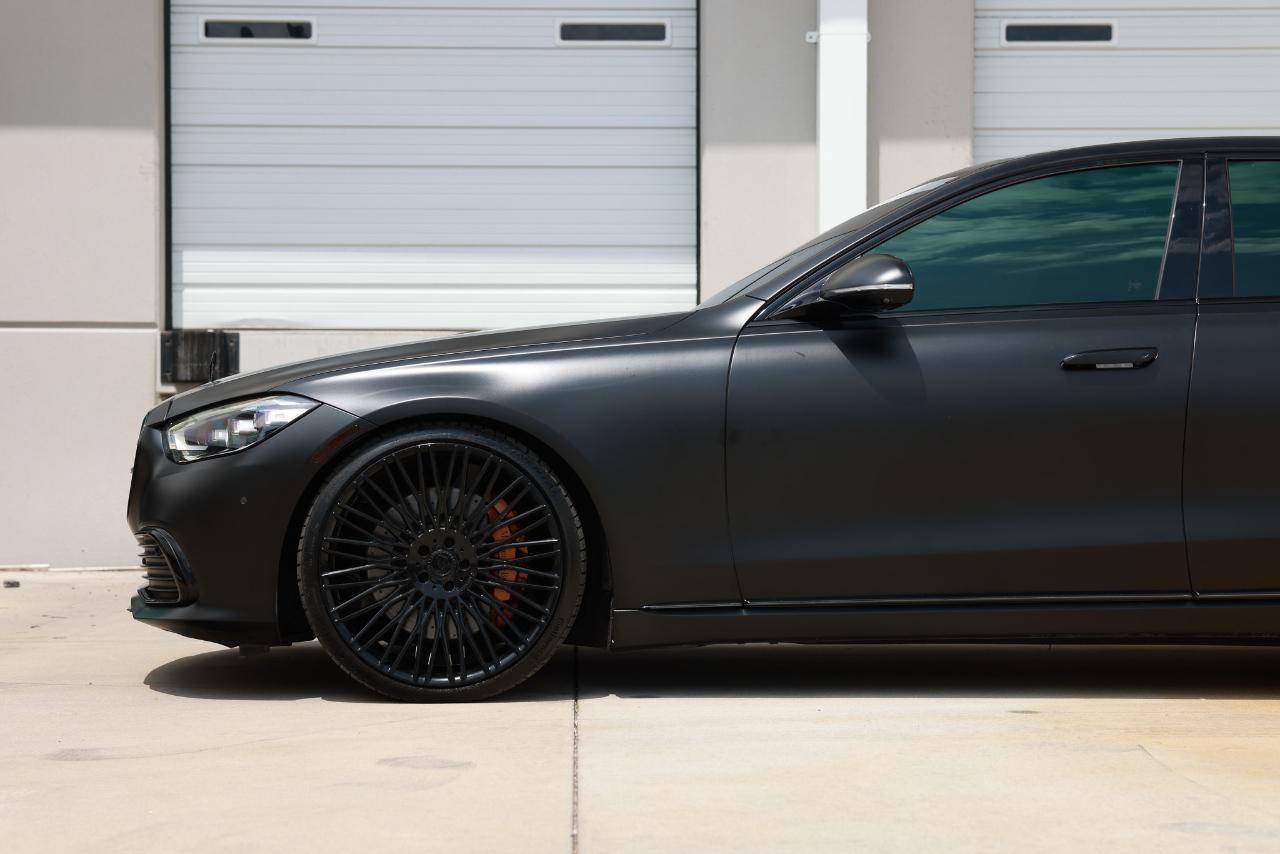 Mercedes-Benz S-Class  2022