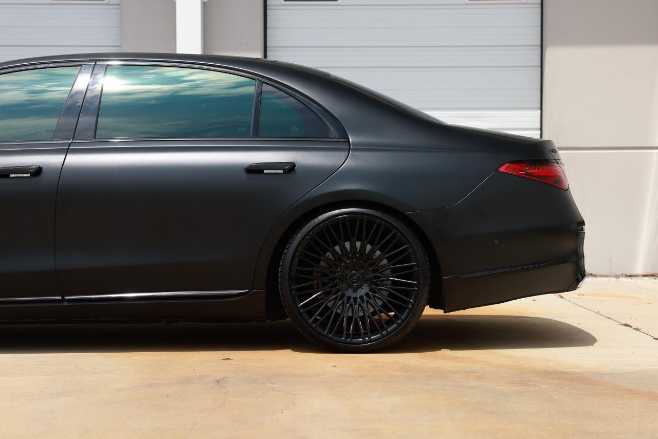 Mercedes-Benz S-Class  2022