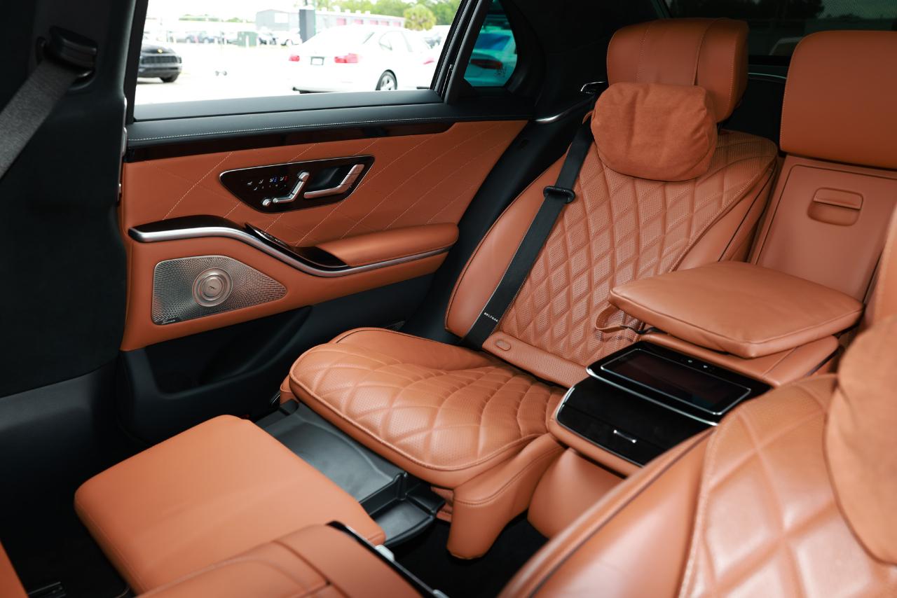 Mercedes-Benz S-Class  2022