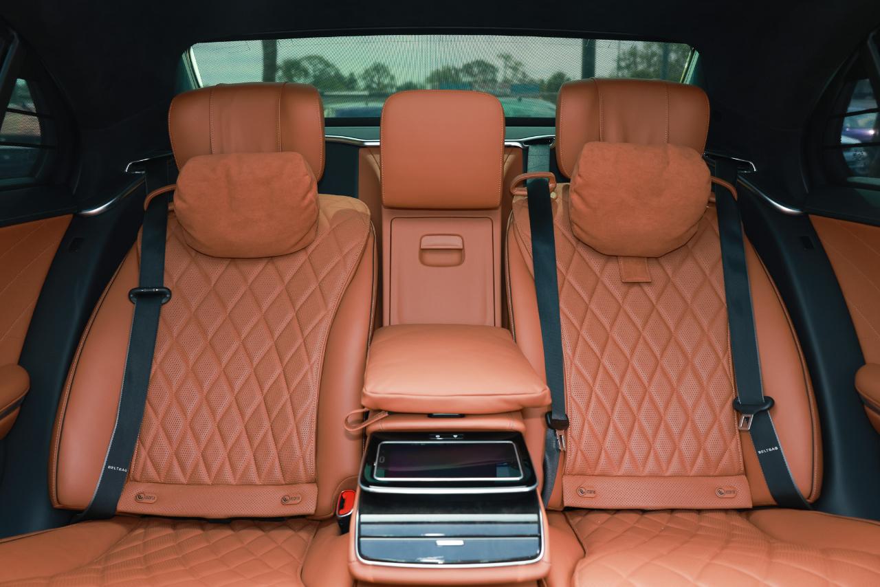 Mercedes-Benz S-Class  2022