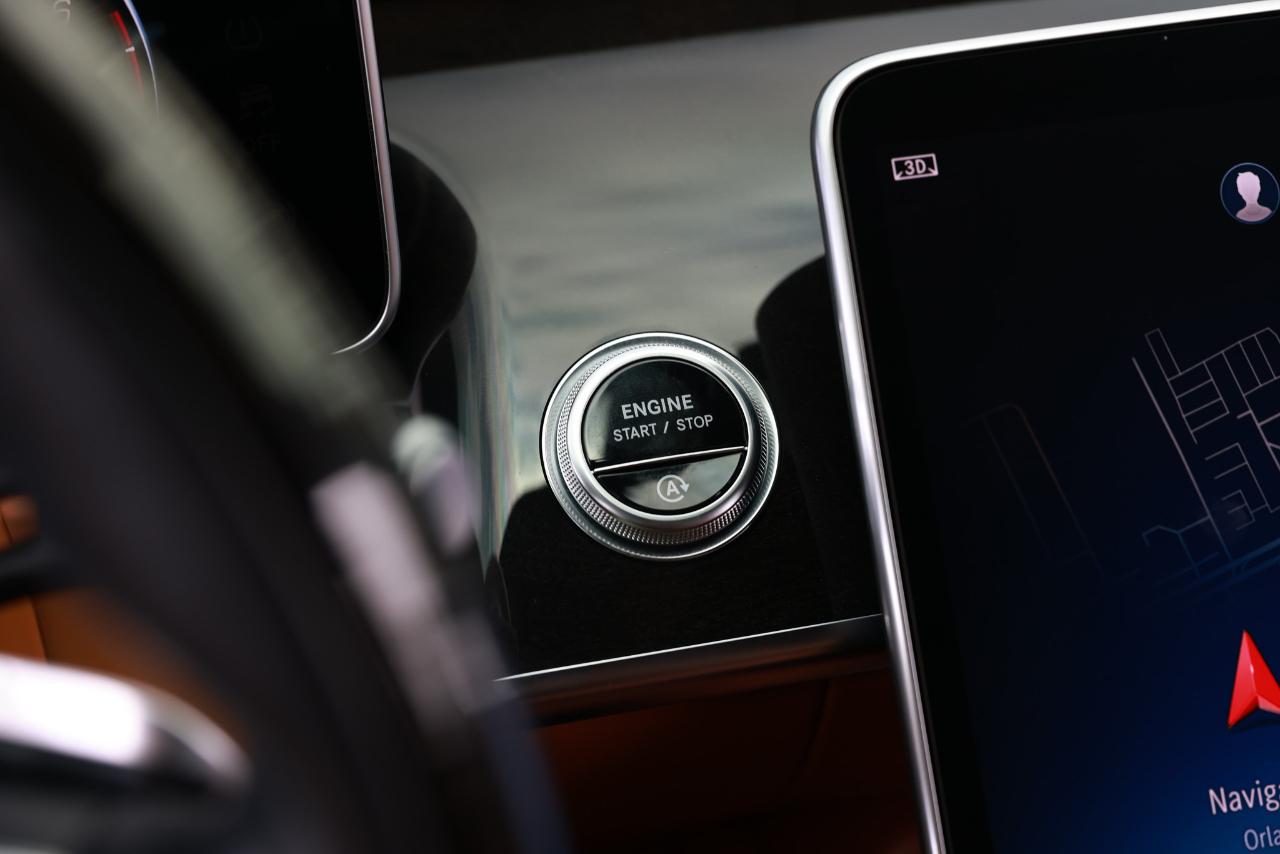 Mercedes-Benz S-Class  2022