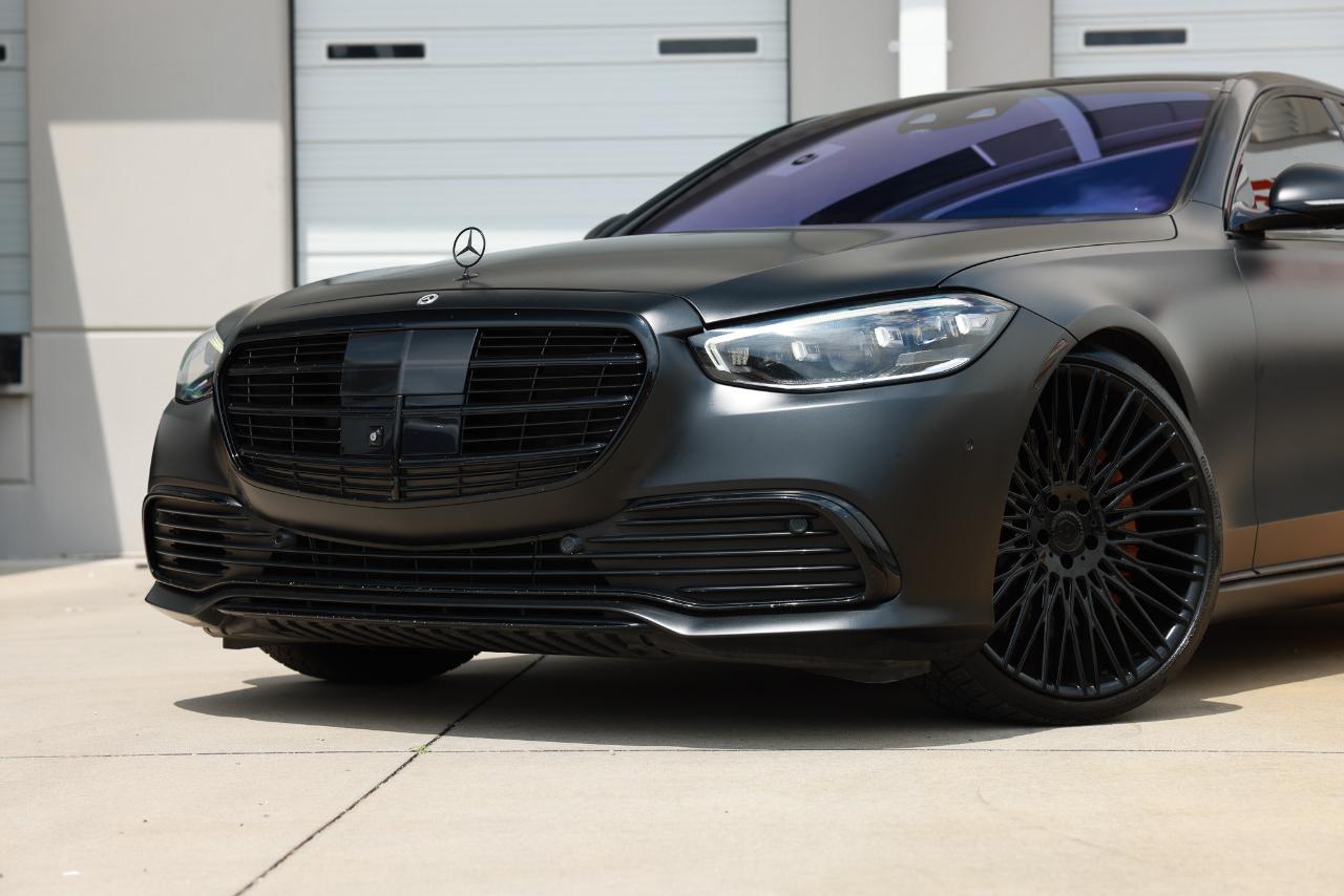 Mercedes-Benz S-Class  2022