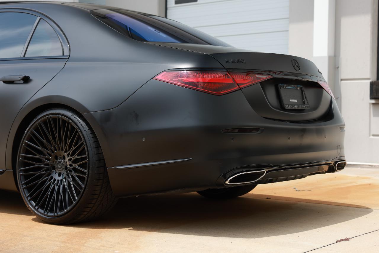 Mercedes-Benz S-Class  2022