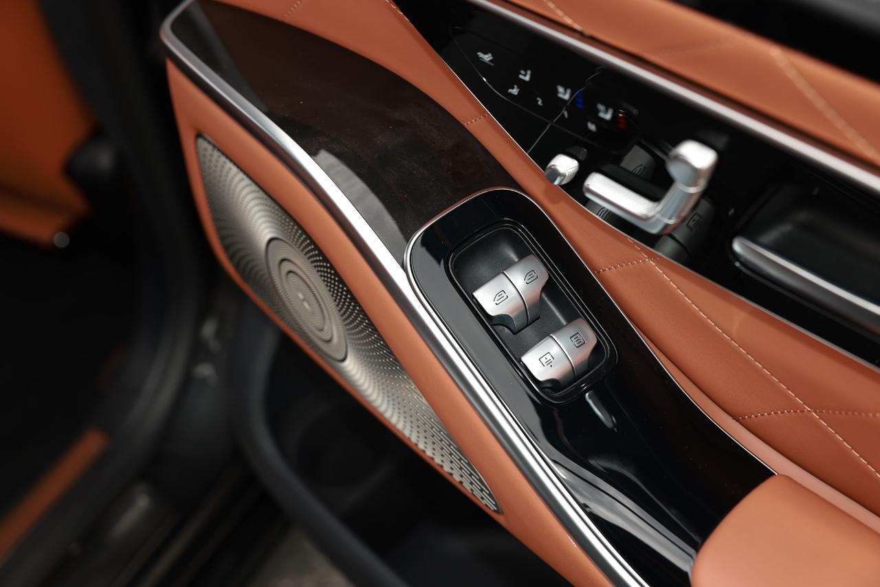 Mercedes-Benz S-Class  2022