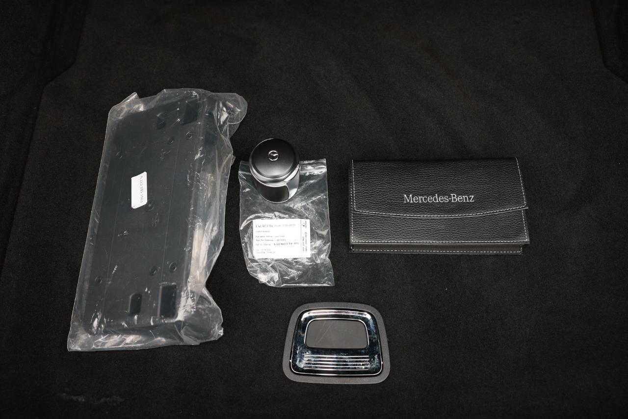 Mercedes-Benz S-Class  2022