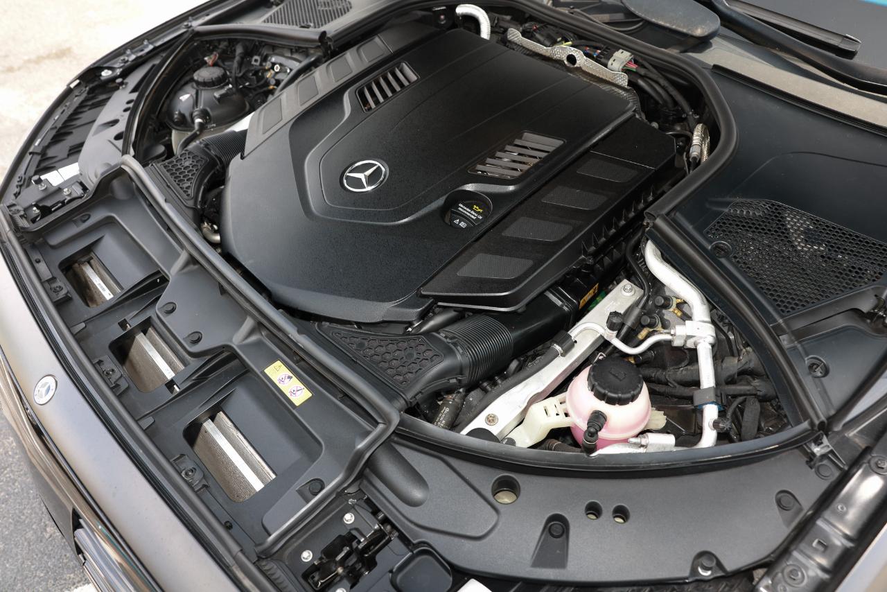 Mercedes-Benz S-Class  2022