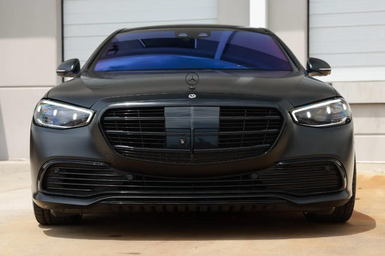 Mercedes-Benz S-Class  2022