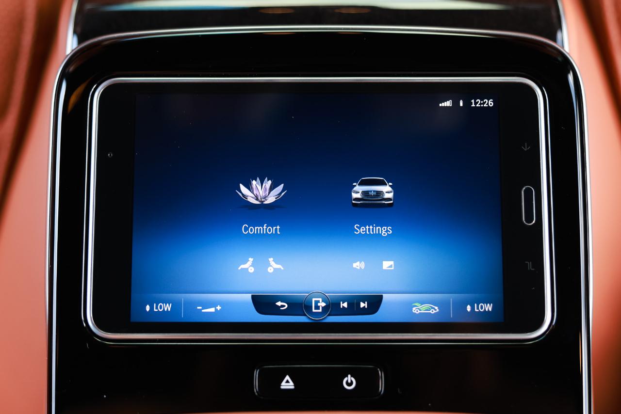 Mercedes-Benz S-Class  2022