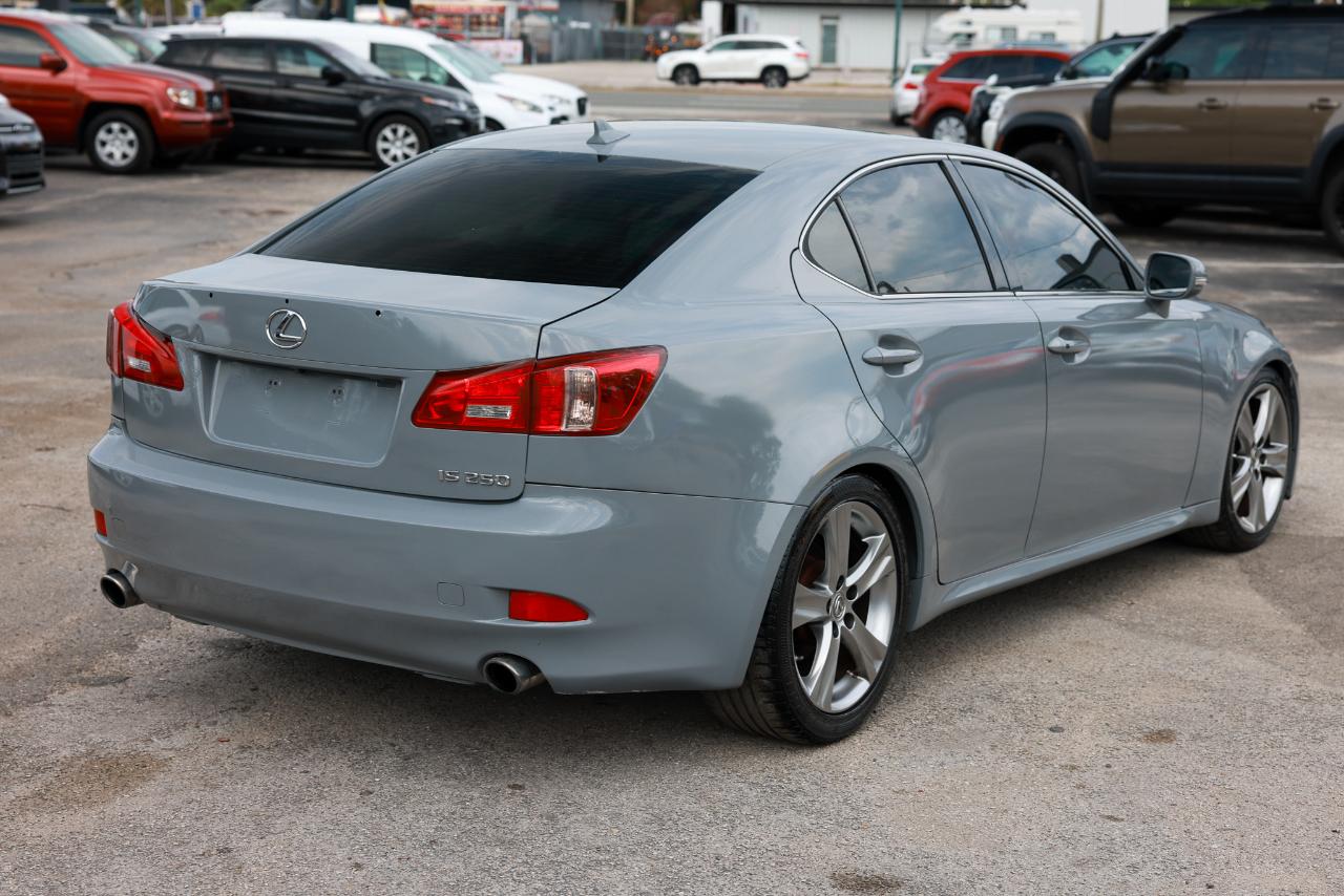 Lexus IS 250  2013