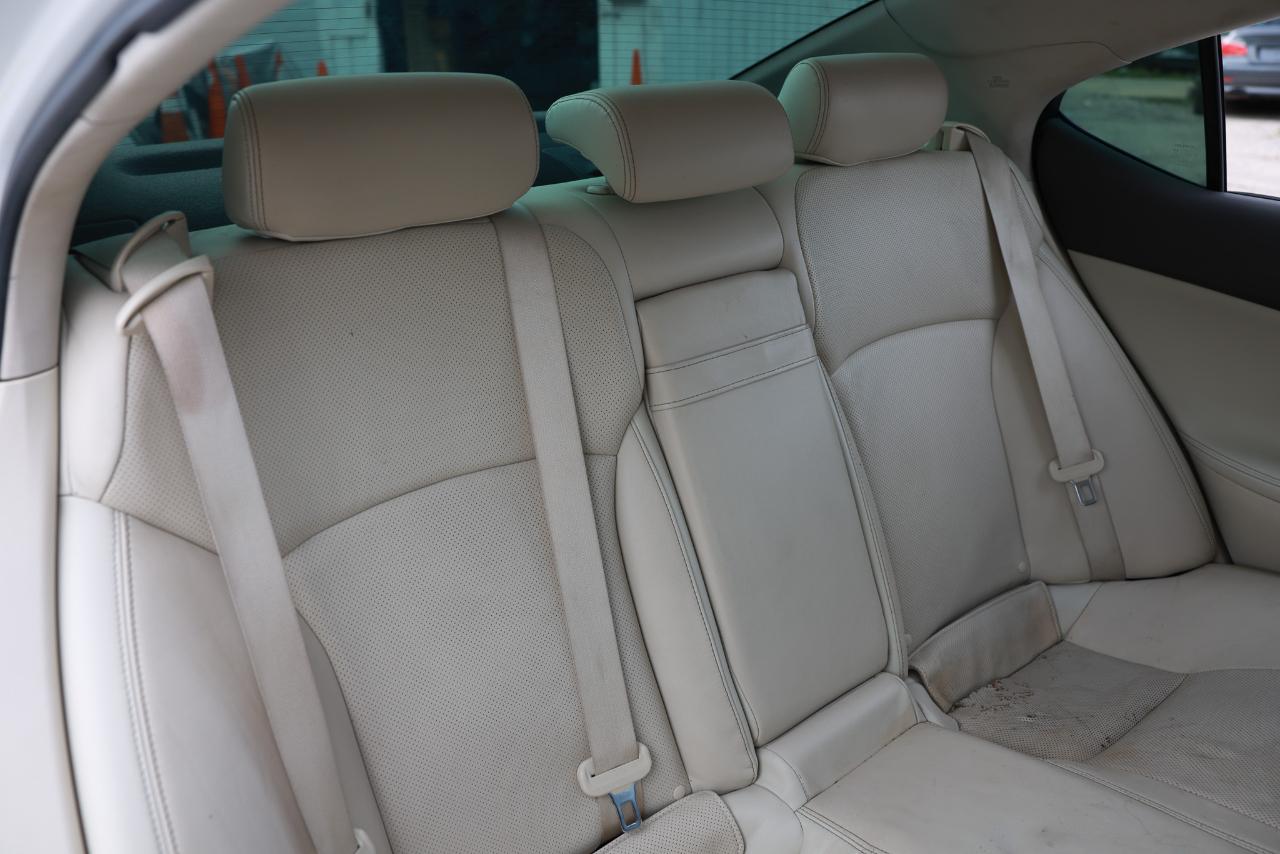 Lexus IS 250  2013