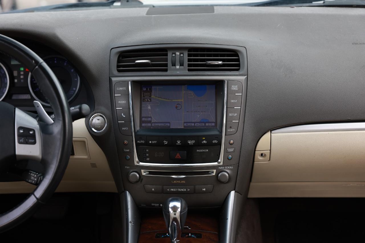Lexus IS 250  2013