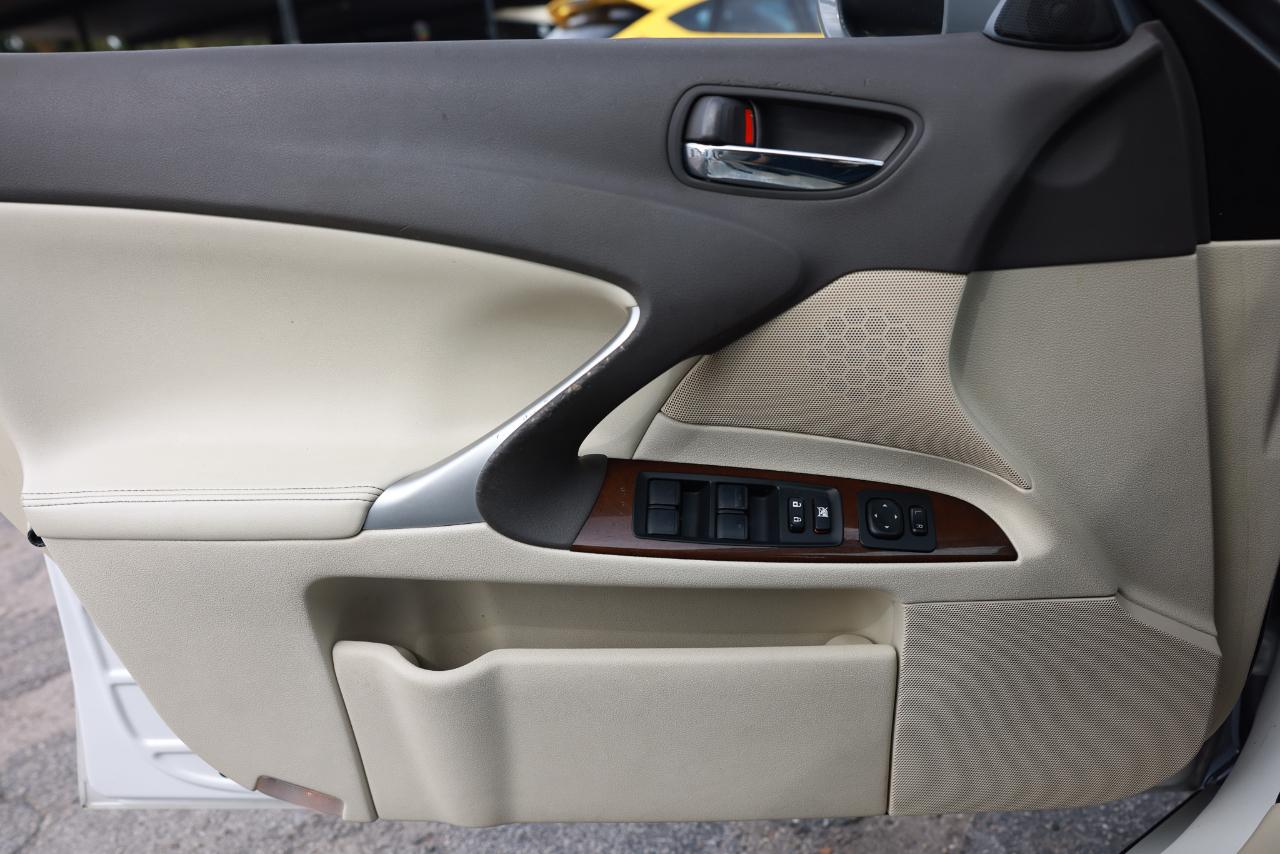 Lexus IS 250  2013