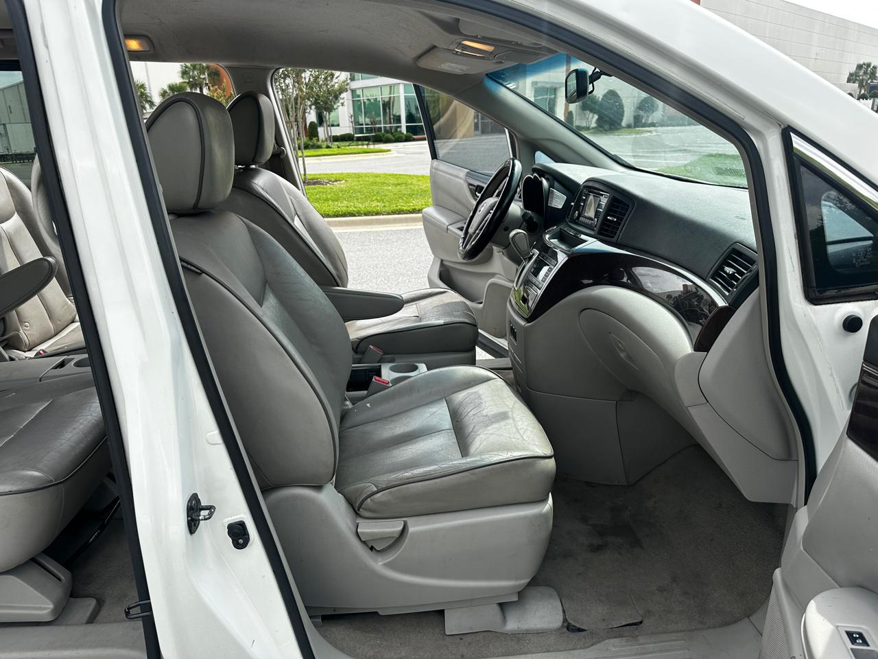 Nissan Quest S 2014