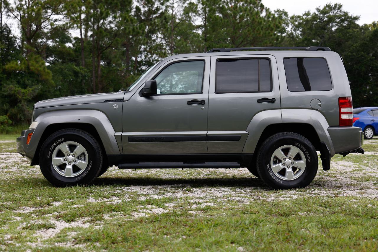 Jeep Liberty  2012