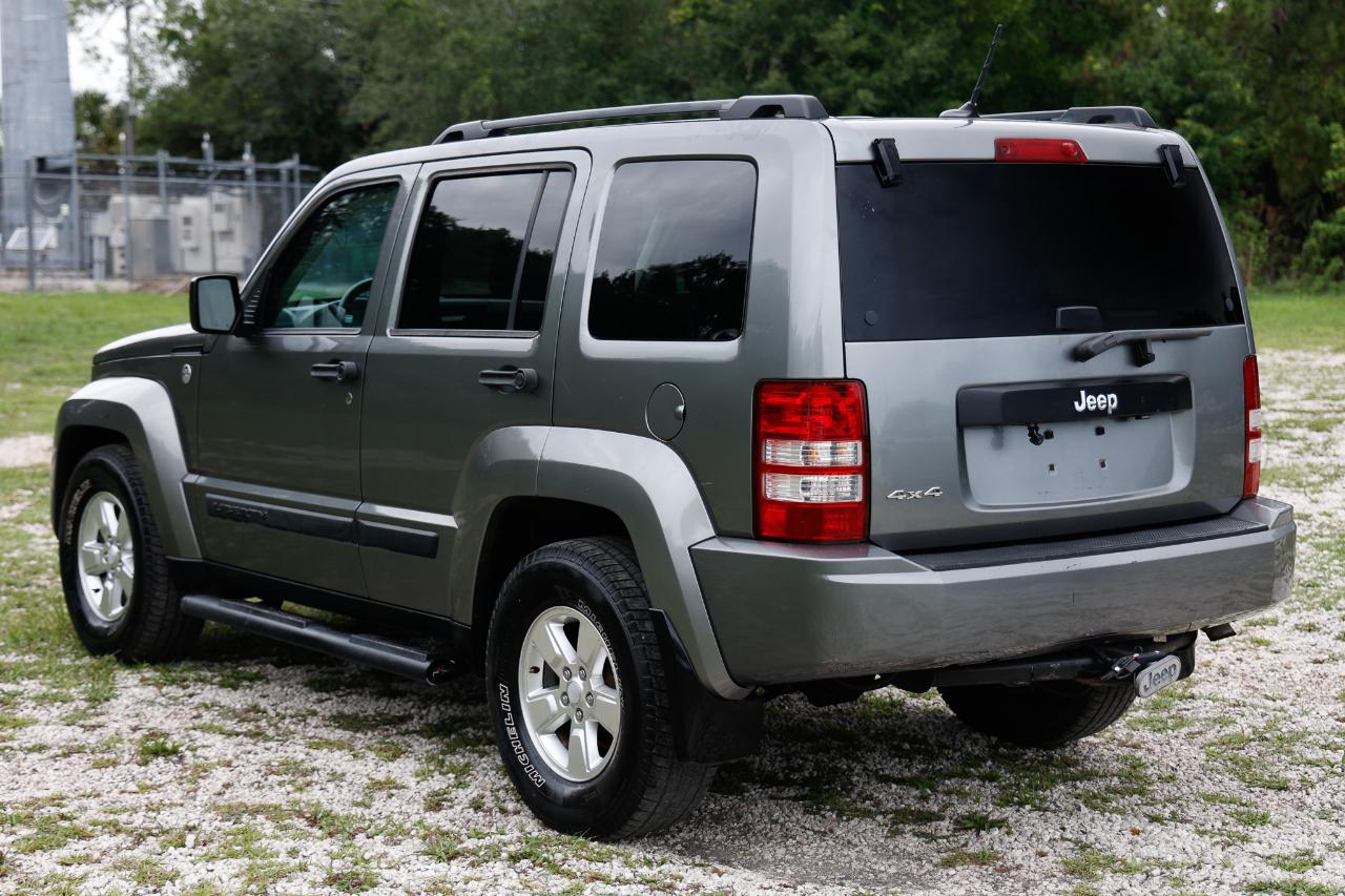 Jeep Liberty  2012