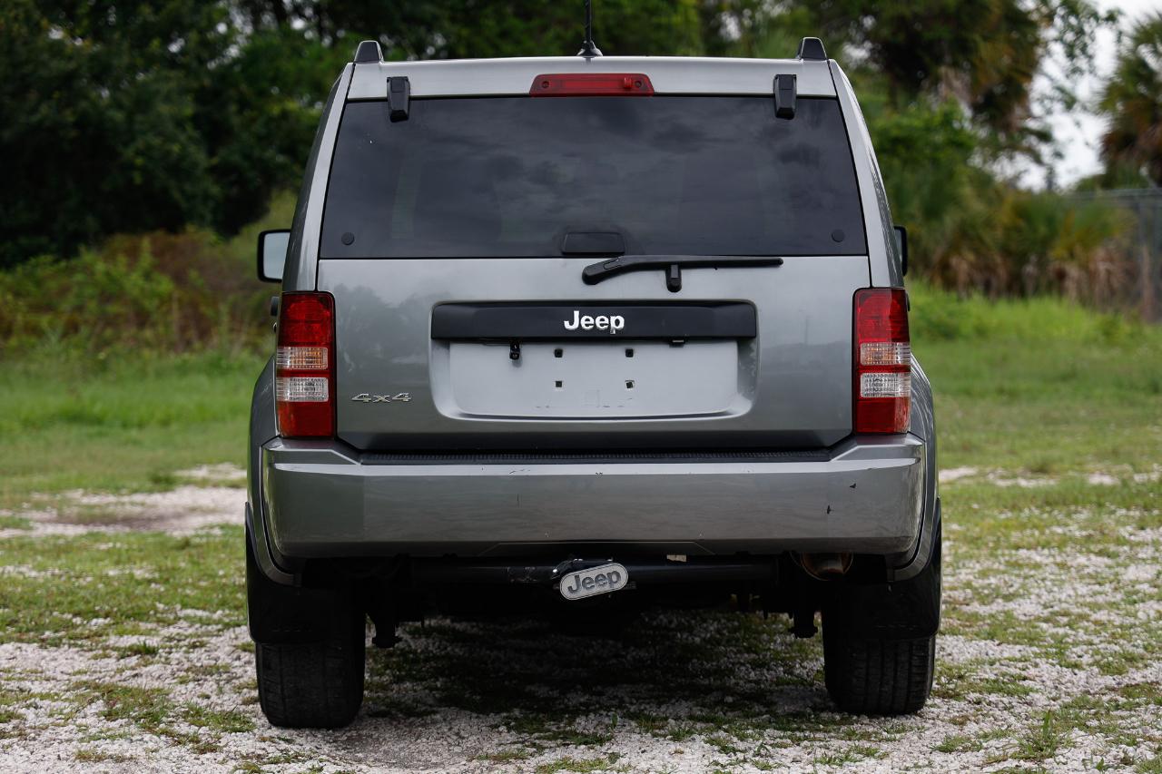 Jeep Liberty  2012