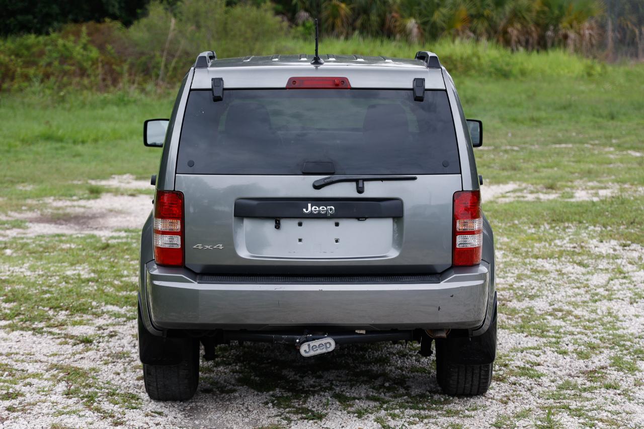 Jeep Liberty  2012