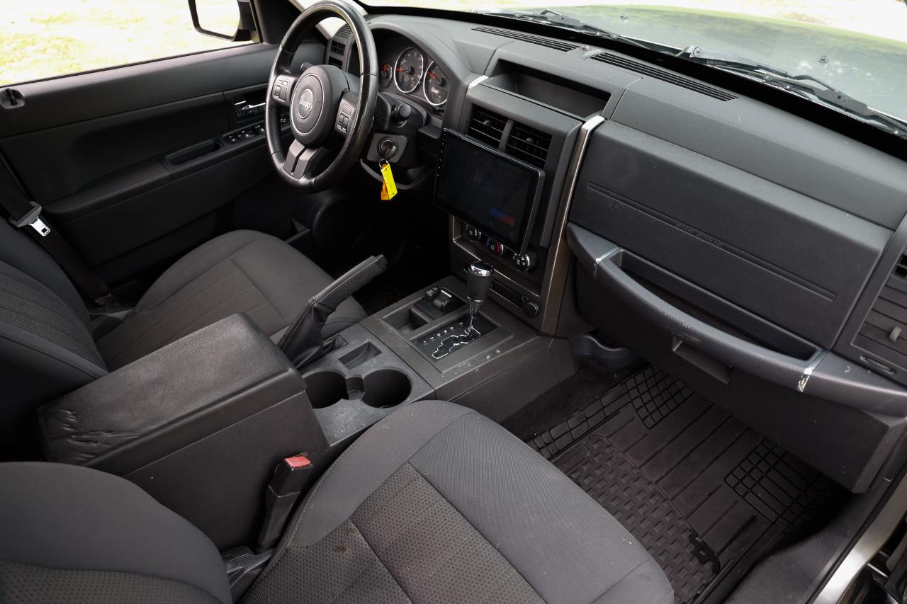 Jeep Liberty  2012