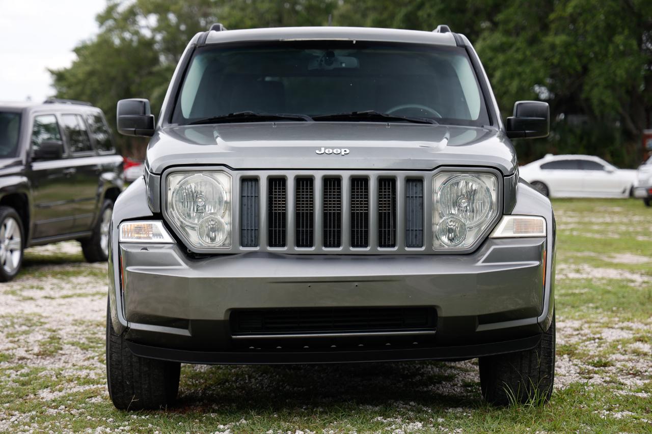 Jeep Liberty  2012