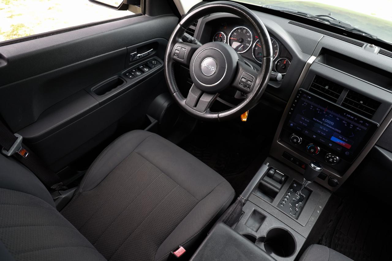 Jeep Liberty  2012