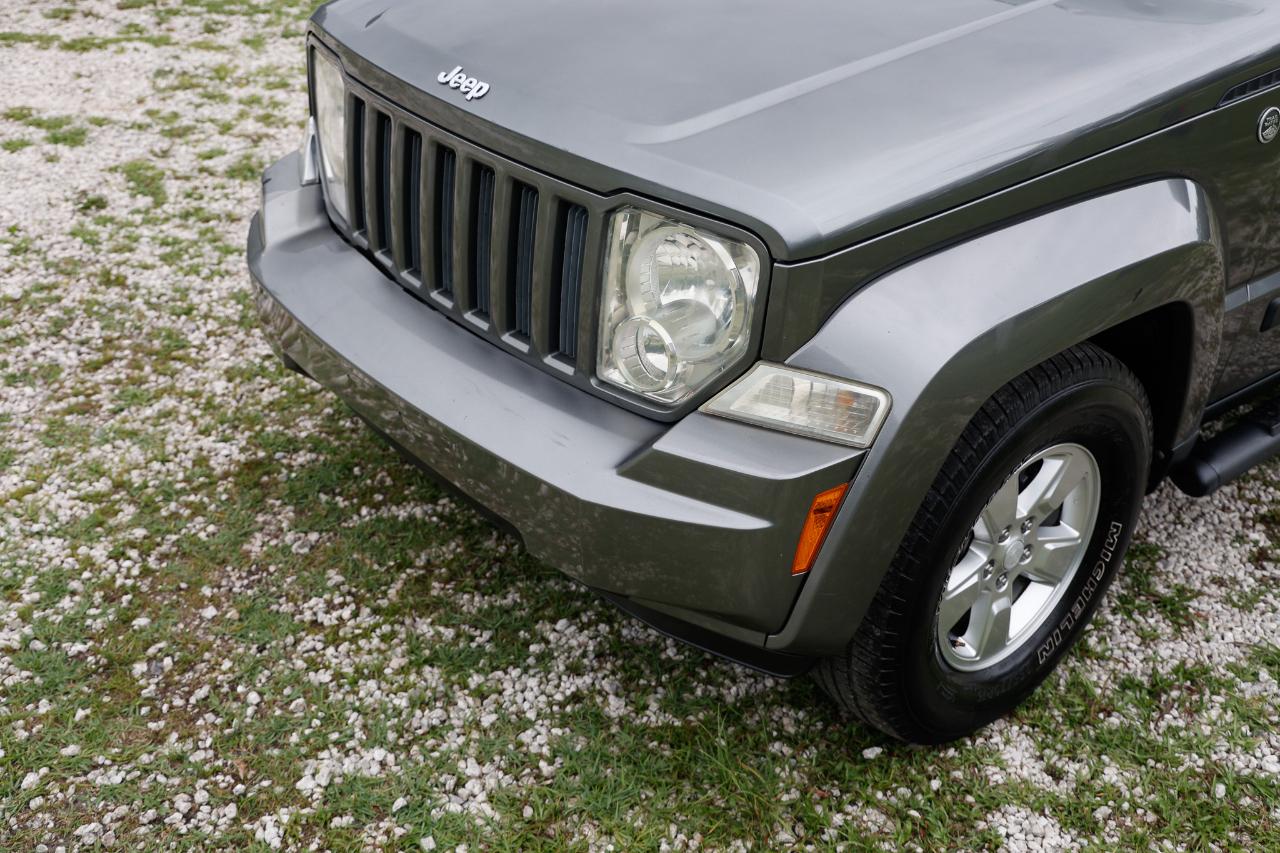 Jeep Liberty  2012